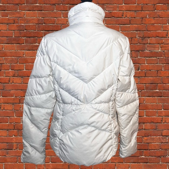 J Crew White Quilted Puffer Jacket. - Picture 2 of 5